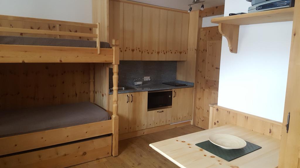 Relaxing Confortable Studio, Heated Garage, Skiroom Samedan Eksteriør billede